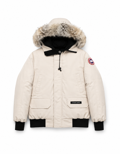 Jacke mit flauschigem Fellbesatz